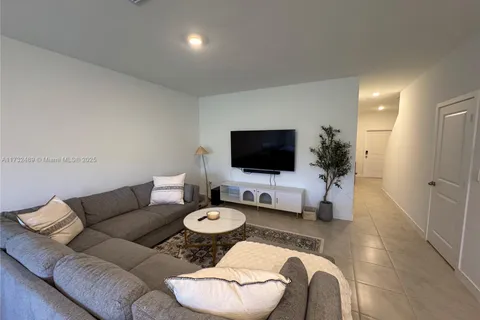848 NW 3rd Way, Pompano Beach FL 33060