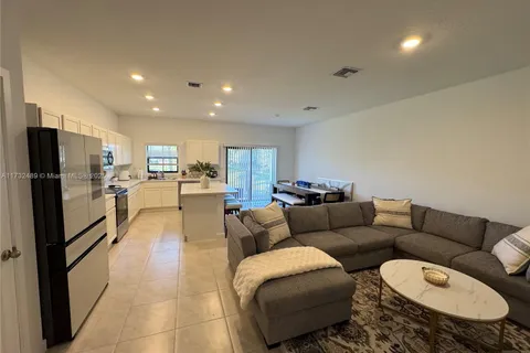 848 NW 3rd Way, Pompano Beach FL 33060