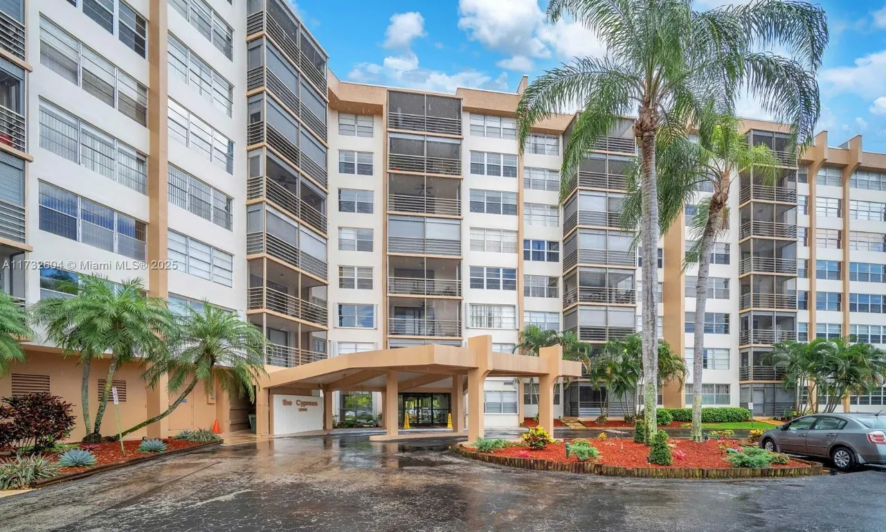 1200 Saint Charles Pl # 419, Pembroke Pines FL 33026