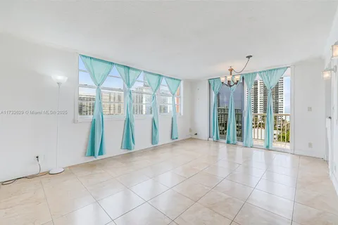 3161 S Ocean Dr # 805, Hallandale Beach FL 33009