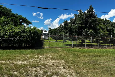 179XX SW 182 AV, Miami FL 33187