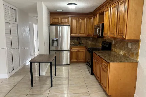 491 E 19th St # 491, Hialeah FL 33013