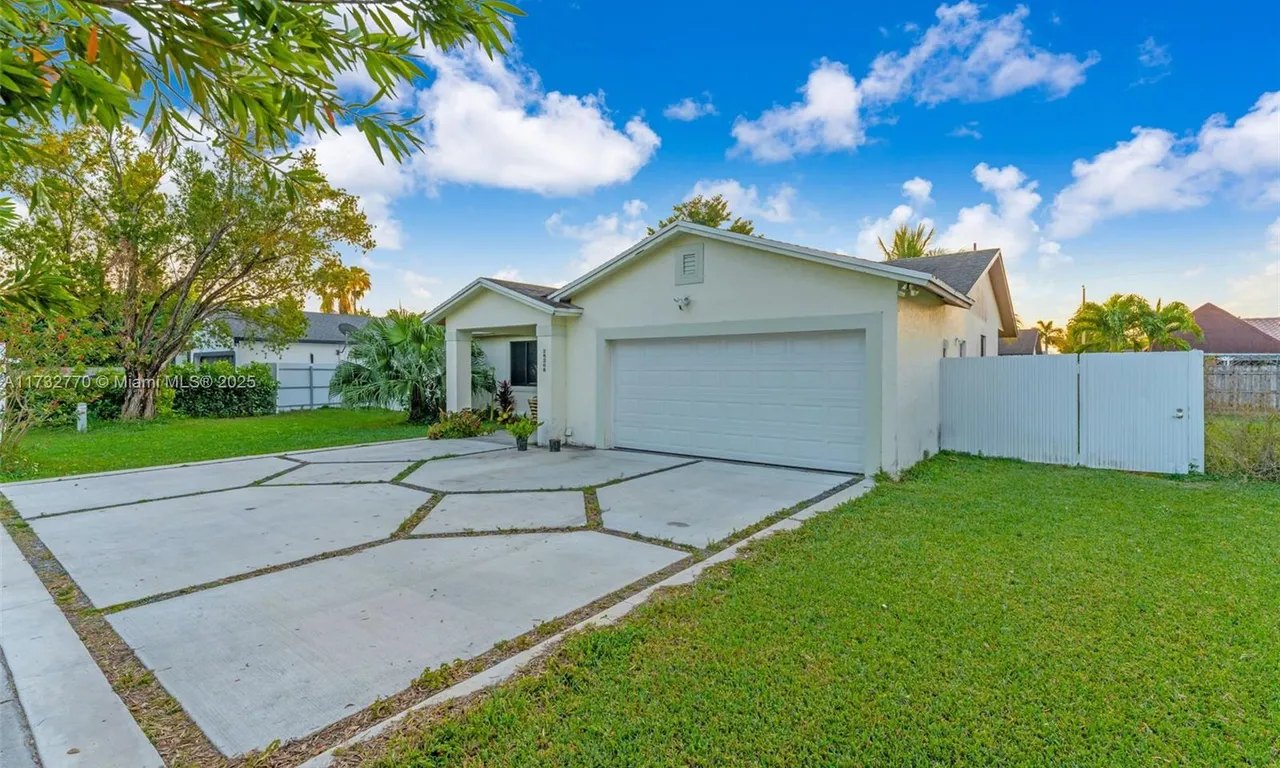 28268 SW 136th Ave, Homestead FL 33033