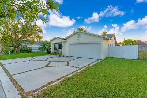 28268 SW 136th Ave, Homestead FL 33033