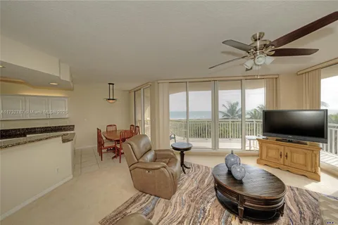 2900 N Highway A1a # D, Fort Pierce FL 34949