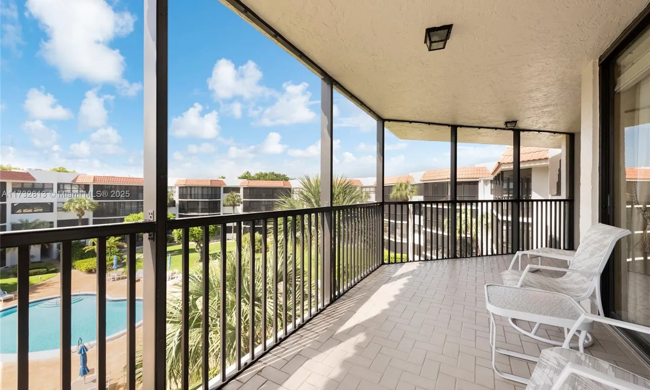 800 Jeffery St # 402, Boca Raton FL 33487