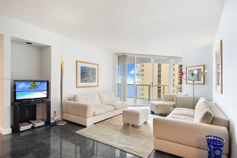 16425 Collins Ave # 912, Sunny Isles Beach FL 33160