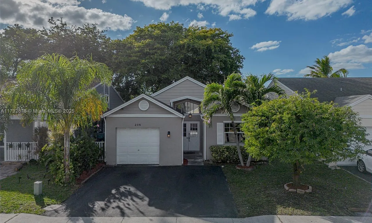 205 SW 159th Way, Sunrise FL 33326