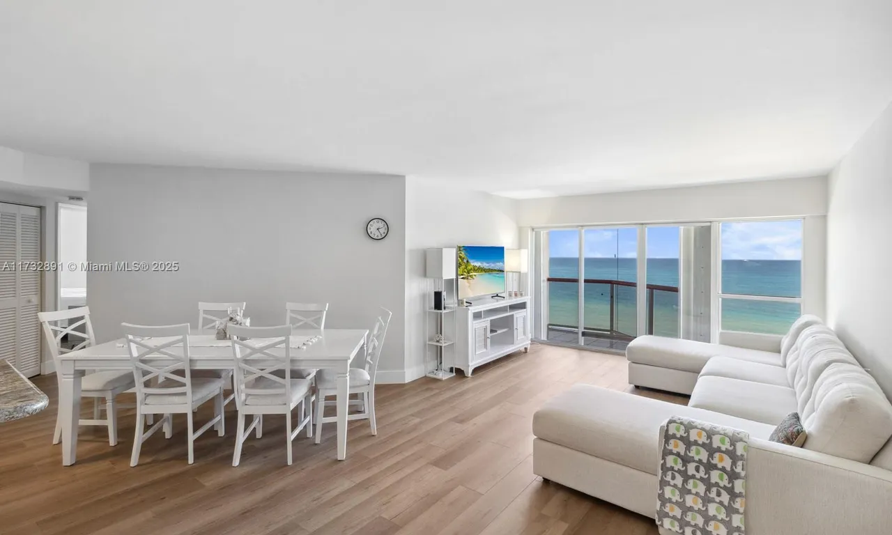 6767 Collins Ave # 909, Miami Beach FL 33141