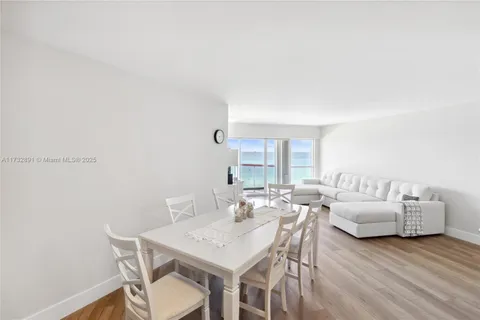 6767 Collins Ave # 909, Miami Beach FL 33141