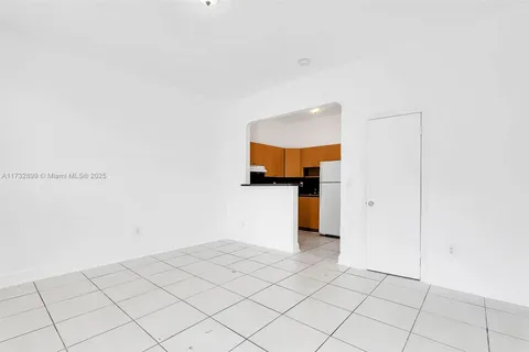 50 NW 79th St # 4, Miami FL 33150