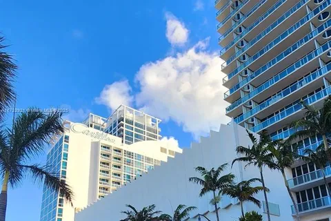 6801 Collins Ave, Miami Beach FL 33141