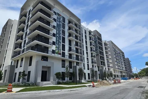 12640 NE 12th Ave # 523, North Miami FL 33161