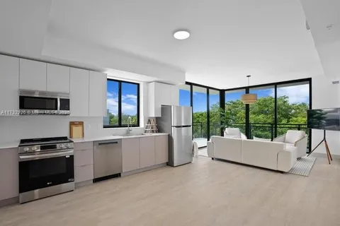 12640 NE 12th Ave # 523, North Miami FL 33161