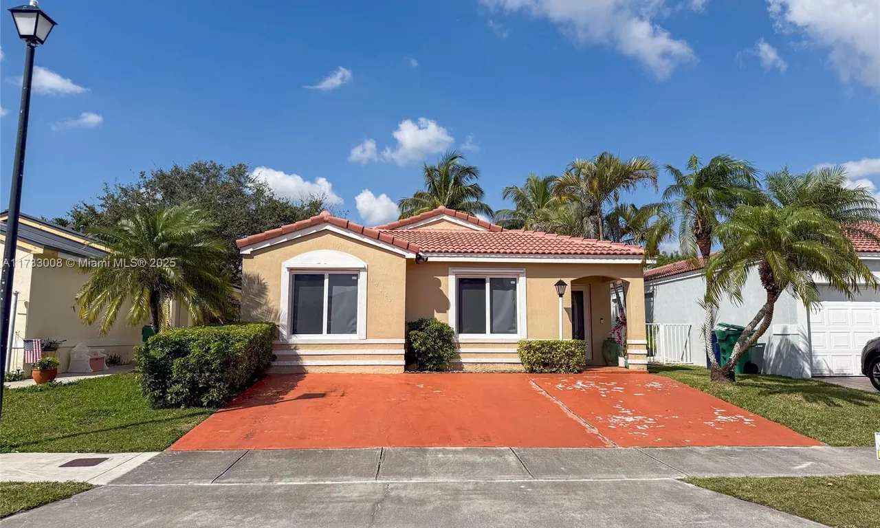 17482 SW 143rd Pl, Miami FL 33177