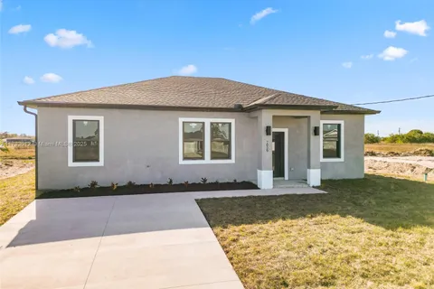 7029 Hero Circle, La Belle FL 33935