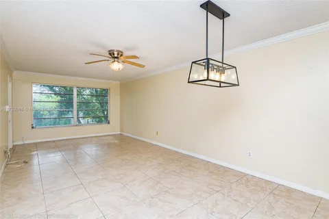 1701 NW 75th Ave # 306, Plantation FL 33313