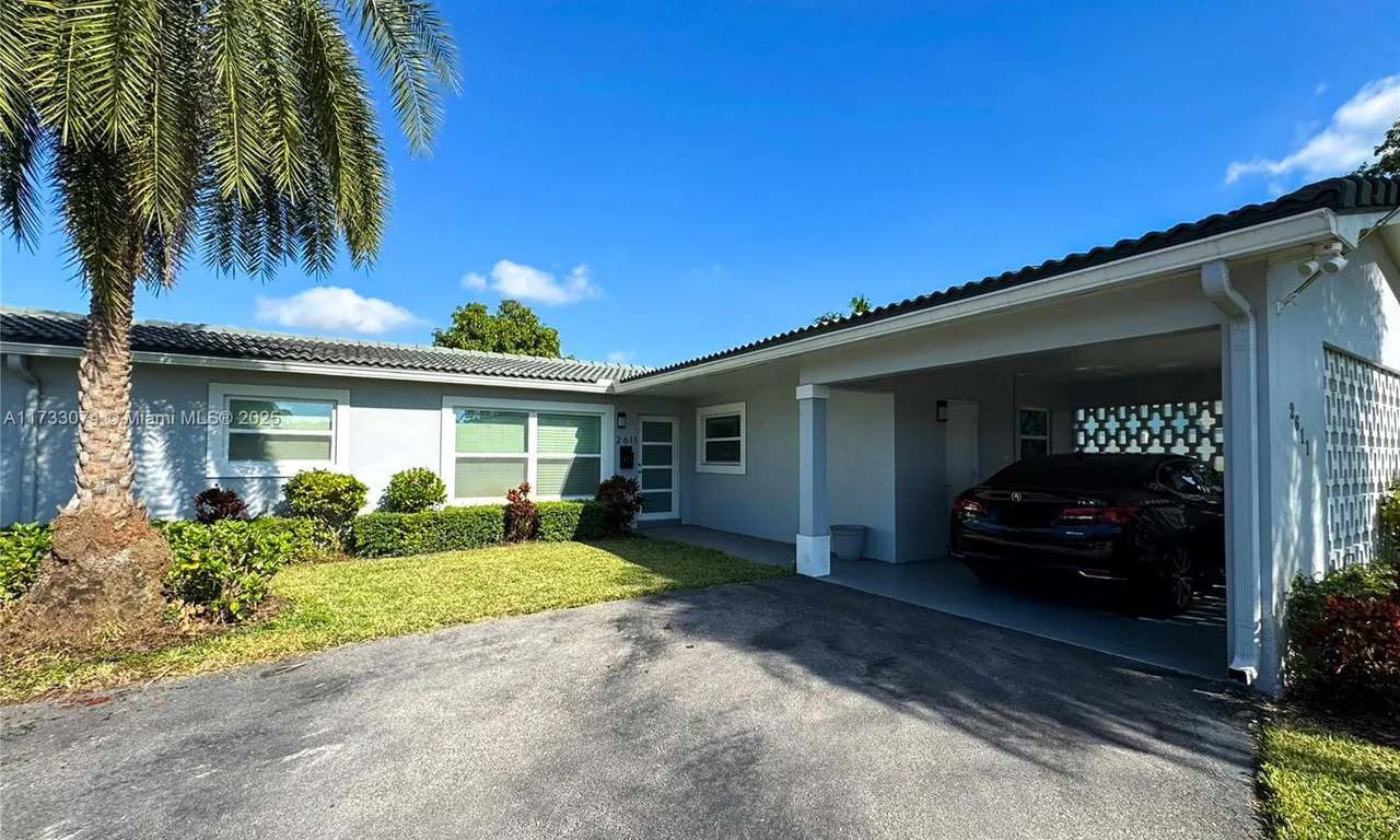 2611 Scott St, Hollywood FL 33020