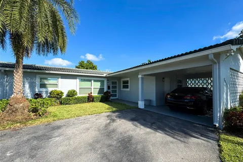 2611 Scott St, Hollywood FL 33020