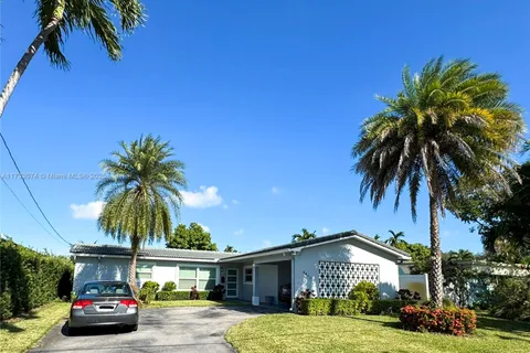 2611 Scott St, Hollywood FL 33020