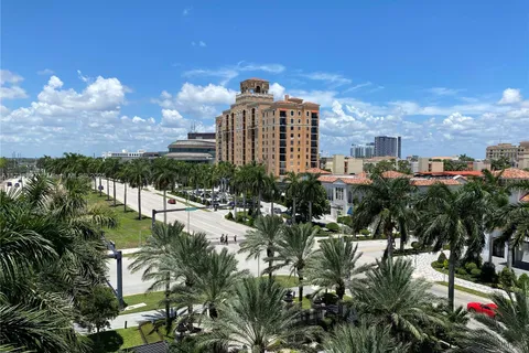 651 Okeechobee Blvd # 811, West Palm Beach FL 33401