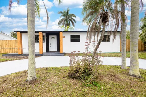 14504 SW 297th Ter, Homestead FL 33033