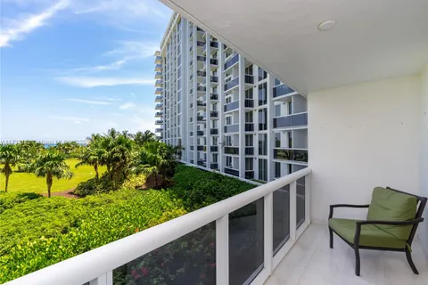 10275 Collins Ave # 334, Bal Harbour FL 33154