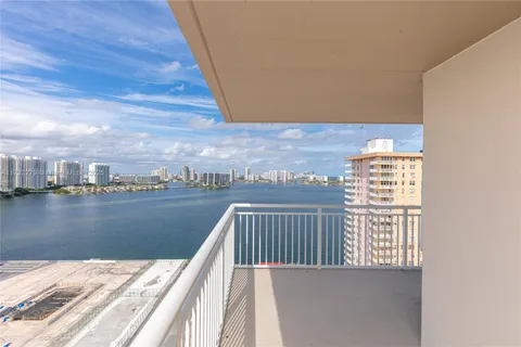 250 174th St # 2116, Sunny Isles Beach FL 33160