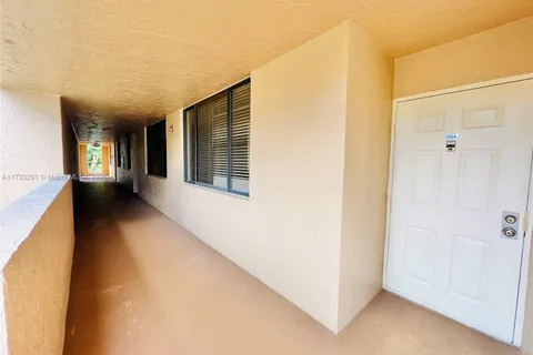 8592 W Sunrise Blvd # 204, Plantation FL 33322