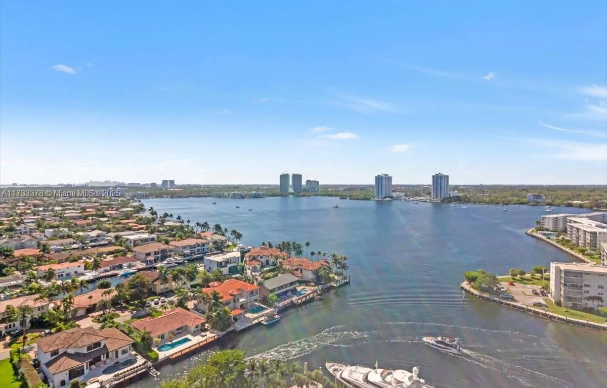 1000 Island Blvd # 2003, Aventura FL 33160