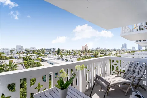 1020 Meridian Ave # 708, Miami Beach FL 33139