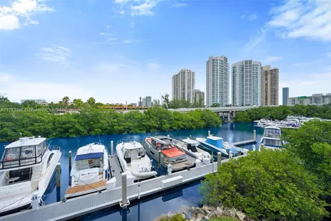 3575 Mystic Pointe Dr slip 4, Aventura FL 33180
