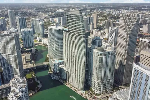 300 Biscayne Blvd Way # 4201, Miami FL 33131