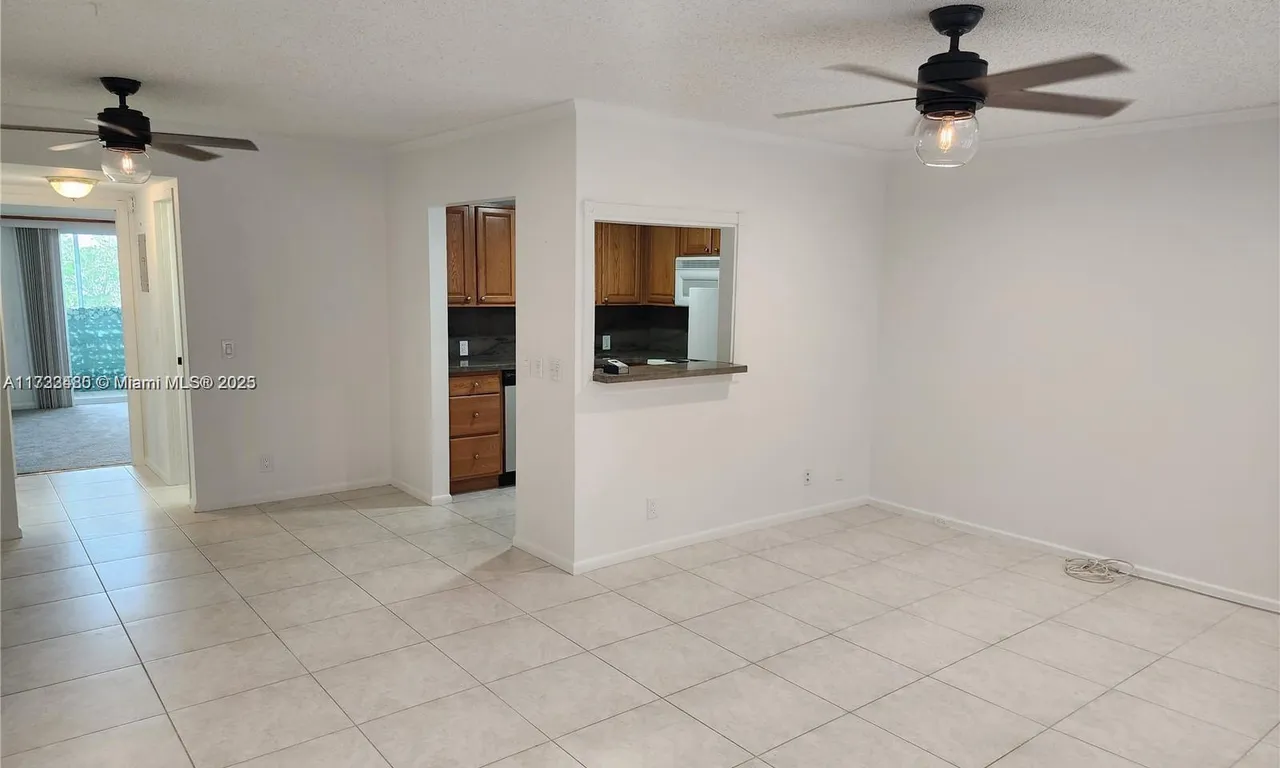72 Brighton B # 72, Boca Raton FL 33434
