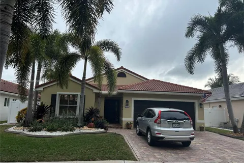 19268 NW 24th Pl, Pembroke Pines FL 33029