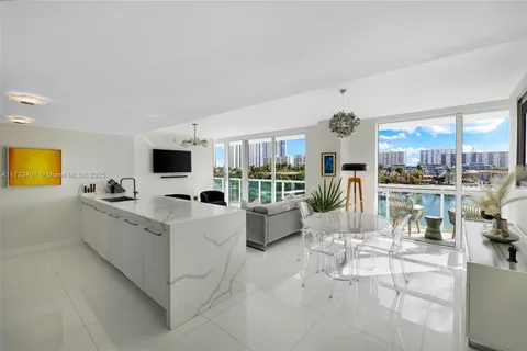 400 Sunny Isles Blvd # 421, Sunny Isles Beach FL 33160