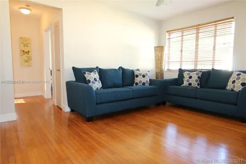 619 ANASTASIA AVE # 4, Coral Gables FL 33134