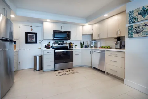 4010 Galt Ocean Dr # 1615, Fort Lauderdale FL 33308