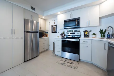 4010 Galt Ocean Dr # 1615, Fort Lauderdale FL 33308