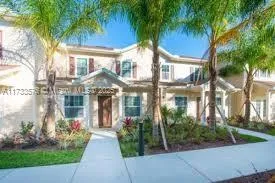 8981 SHINE DR # 8981, Kissimmee FL 34747