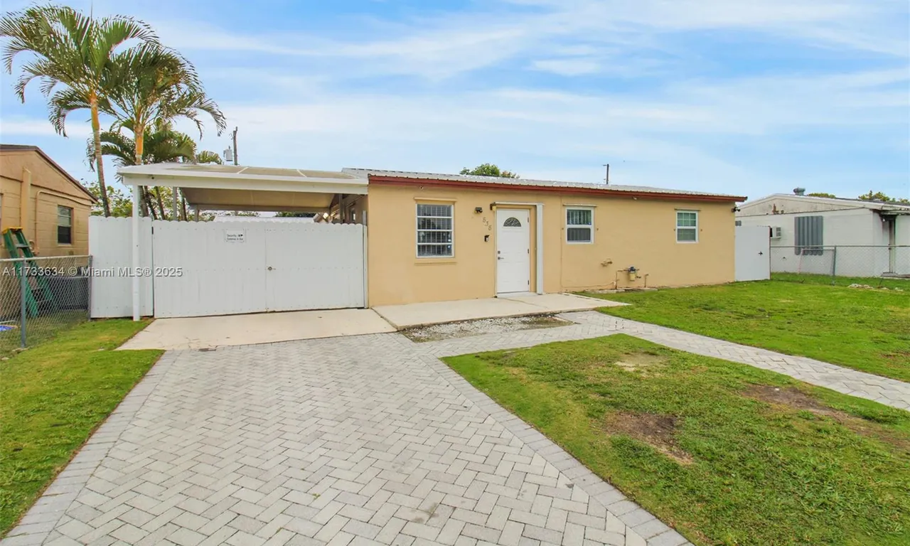 838 NW 1st Street, Florida City FL 33034