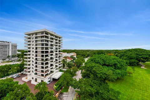 720 Coral Way # 7C, Coral Gables FL 33134