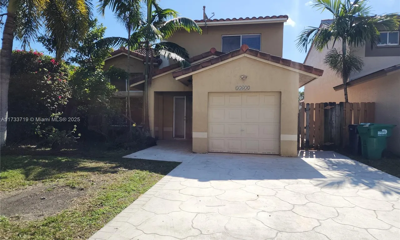 15632 SW 100th Ter, Miami FL 33196