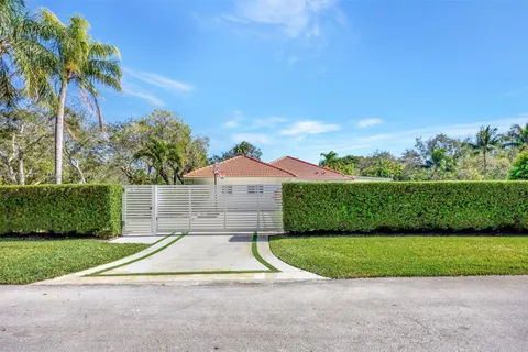 6864 SW 145th Ter, Palmetto Bay FL 33158