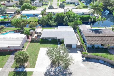 2720 SW 19th Street, Fort Lauderdale FL 33312