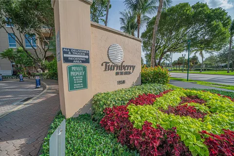 19501 W Country Club Dr # 2201, Aventura FL 33180