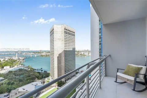 325 S Biscayne Blvd # 2514, Miami FL 33131