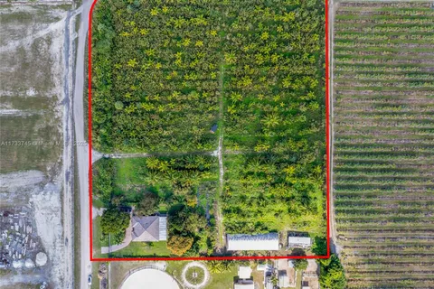 19805 SW 162nd Ave, Miami FL 33187
