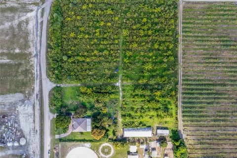 19805 SW 162nd Ave, Miami FL 33187