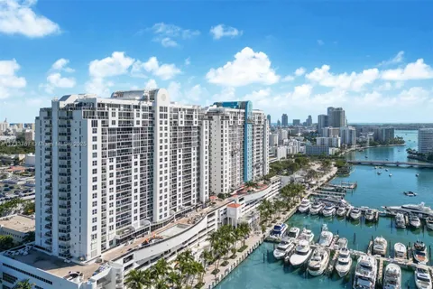 1900 Sunset Harbour Dr, Miami Beach FL 33139